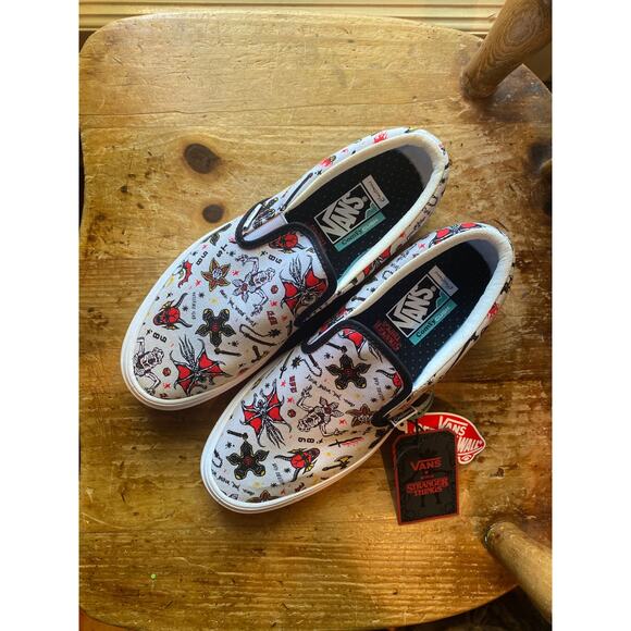 Vans x Stranger Things Custom Hellfire Club Slip On Shoe Men 8 Women's 9.5 NWOB - Picture 2 of 5